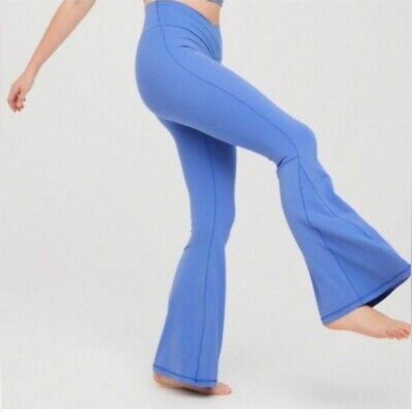 aerie Pants - Aerie Offline Real Me Super Flare Pocket Leggings Hi-Rise